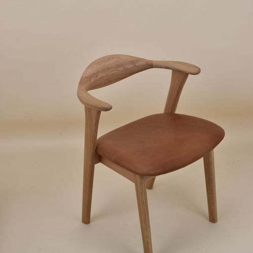 modnes Livlig Marty Fielding Stole | Brugte stole til istandsættelse | Balderus Shop