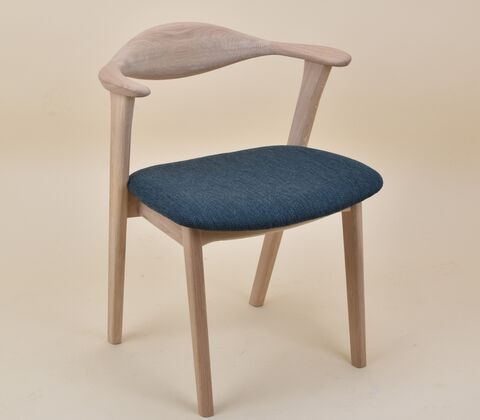 EK48 egetræsstol